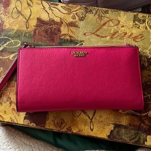 USED VICTORIA’S SECRET WRISTLET WALLET
